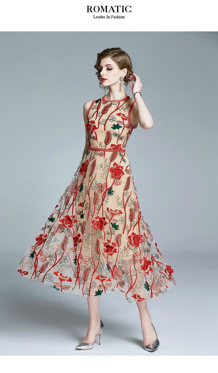 Đầm Ren Hoa Nổi - HN936